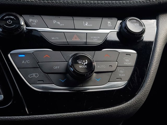 2022 Chrysler Pacifica Hybrid Touring L