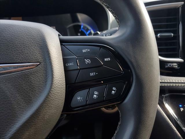 2022 Chrysler Pacifica Hybrid Touring L