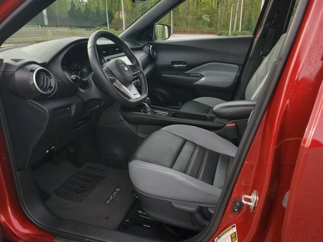 2021 Nissan Kicks SR