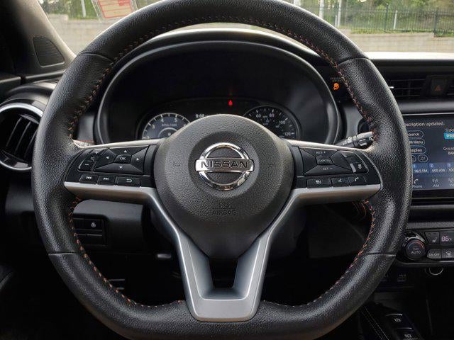 2021 Nissan Kicks SR