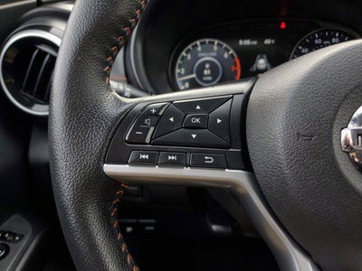 2021 Nissan Kicks SR