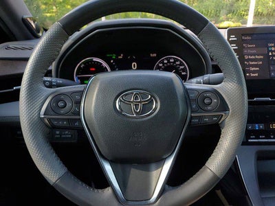 2022 Toyota Avalon Hybrid Limited