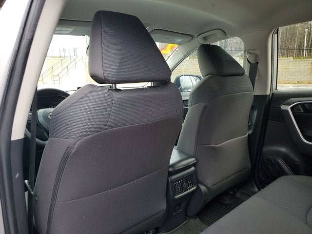 2022 Toyota RAV4 Hybrid LE