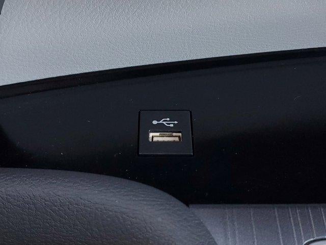 2025 Toyota Sienna LE