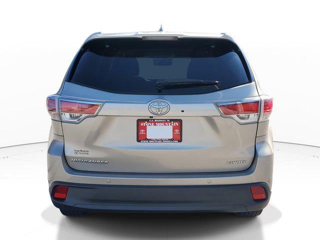 2016 Toyota Highlander Base