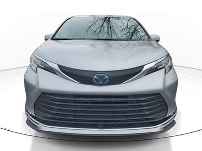 2022 Toyota Sienna XLE