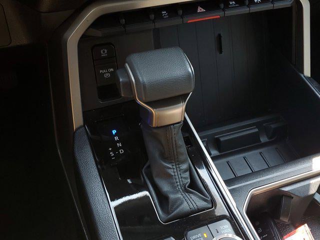 2023 Toyota Tundra 4WD SR5