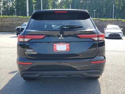 2022 Mitsubishi Outlander ES