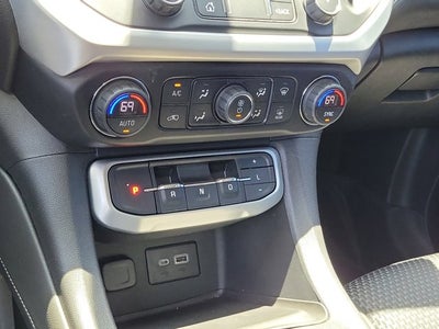2020 GMC Acadia SLE