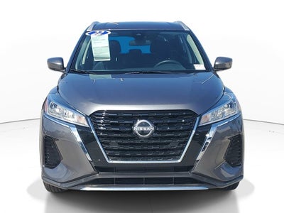 2022 Nissan Kicks SV