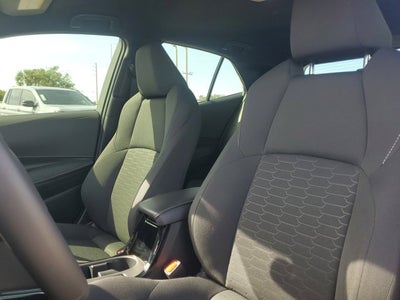 2025 Toyota Corolla Hatchback SE