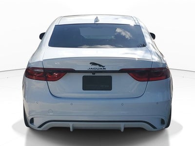 2024 Jaguar XF R-Dynamic SE