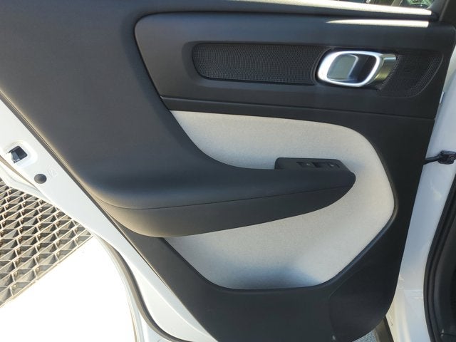 2019 Volvo XC40 Momentum