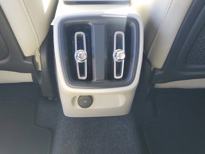 2019 Volvo XC40 Momentum