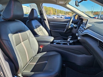 2025 Nissan Altima 2.5 SR