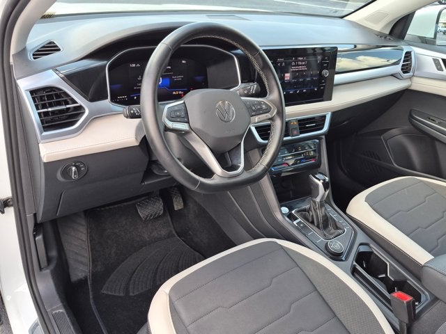 2025 Volkswagen Taos 1.5T SE