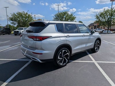 2024 Mitsubishi Outlander SE Black Edition