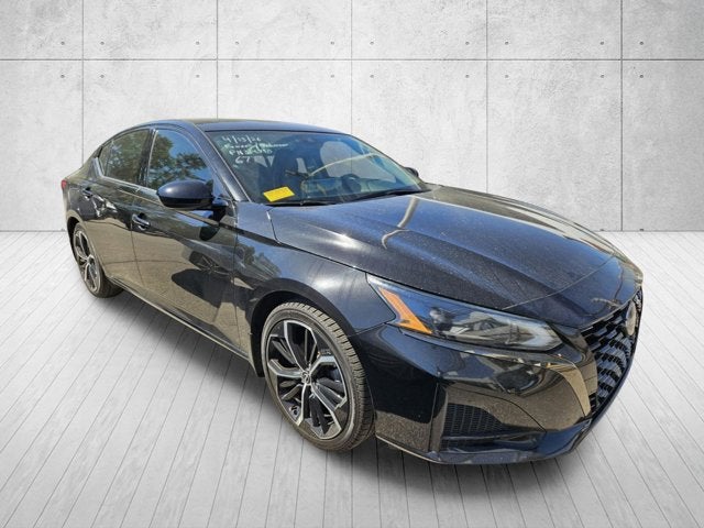 2023 Nissan Altima SR
