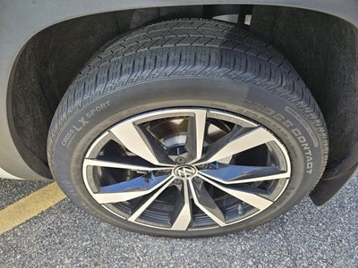 2024 Volkswagen Atlas Cross Sport 2.0T SEL Premium R-Line