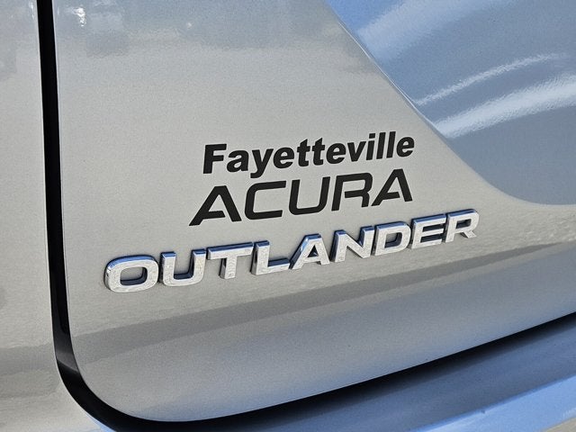 2023 Mitsubishi Outlander SE