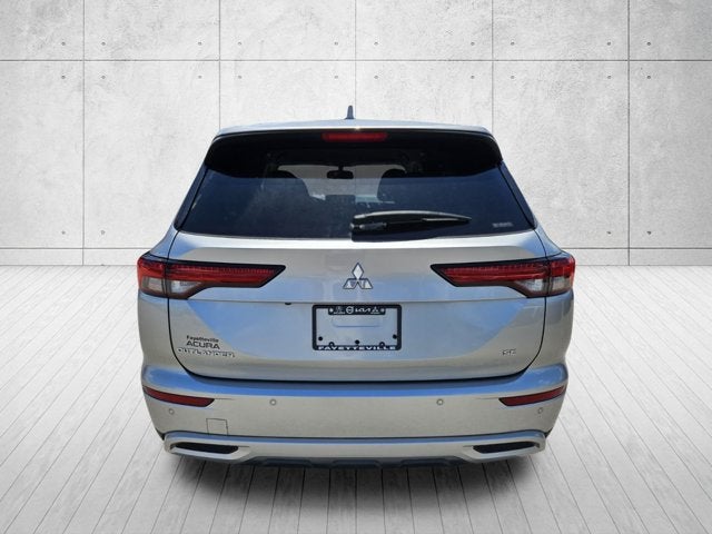 2023 Mitsubishi Outlander SE