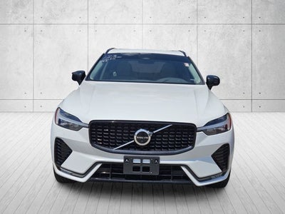 2023 Volvo XC60 Plus Dark Theme