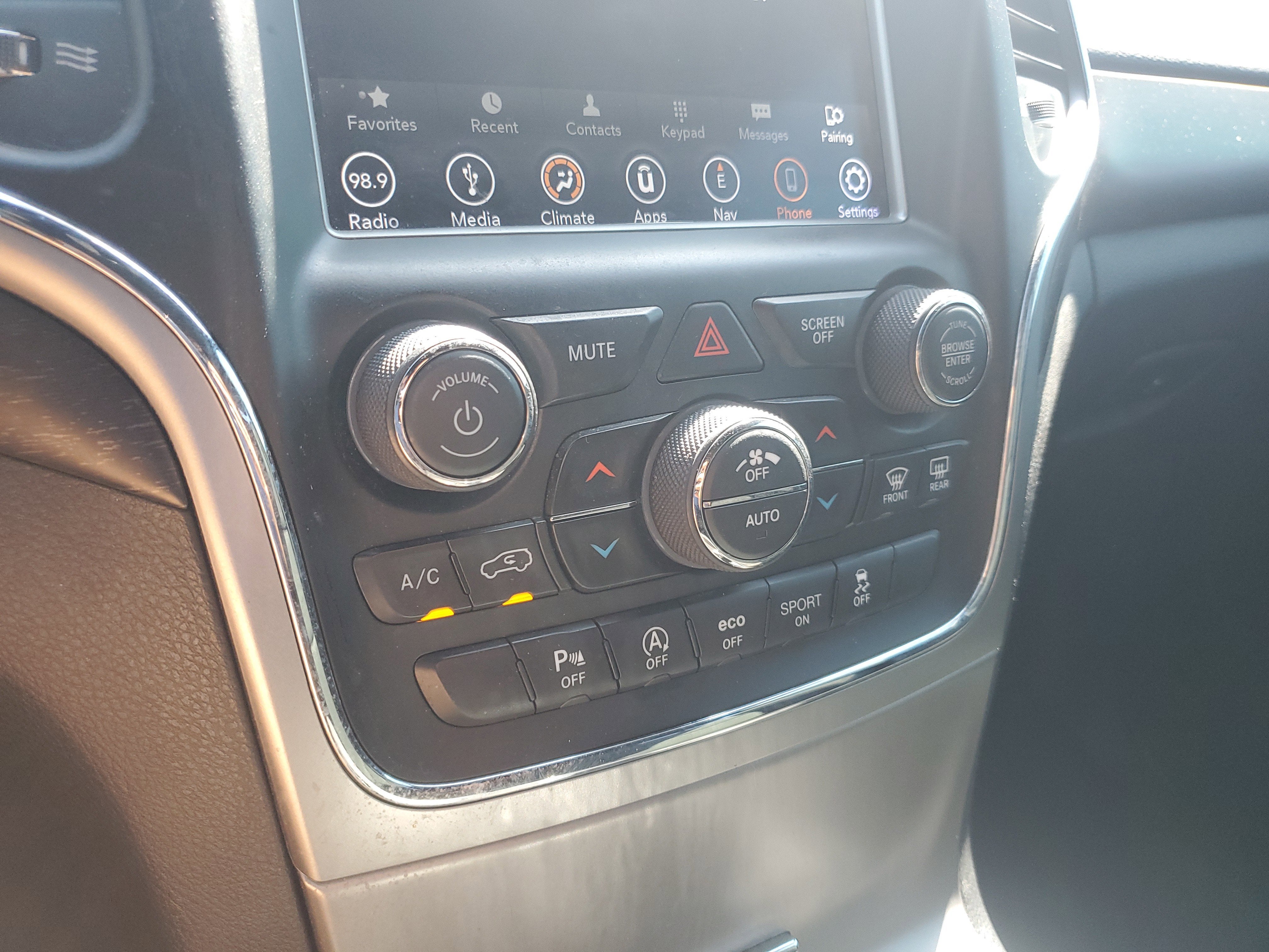 2018 Jeep Grand Cherokee Laredo E