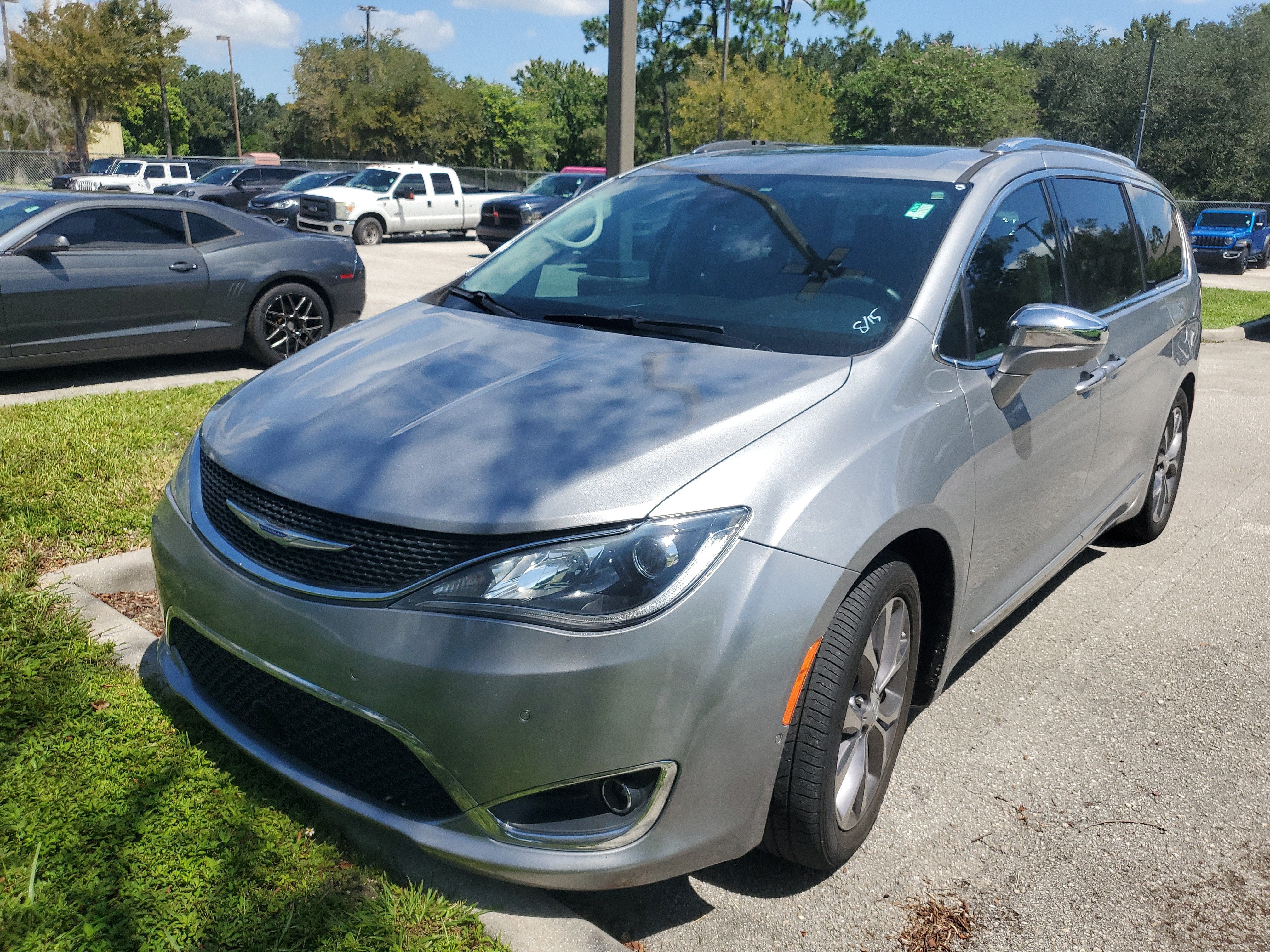 2020 Chrysler Pacifica Limited