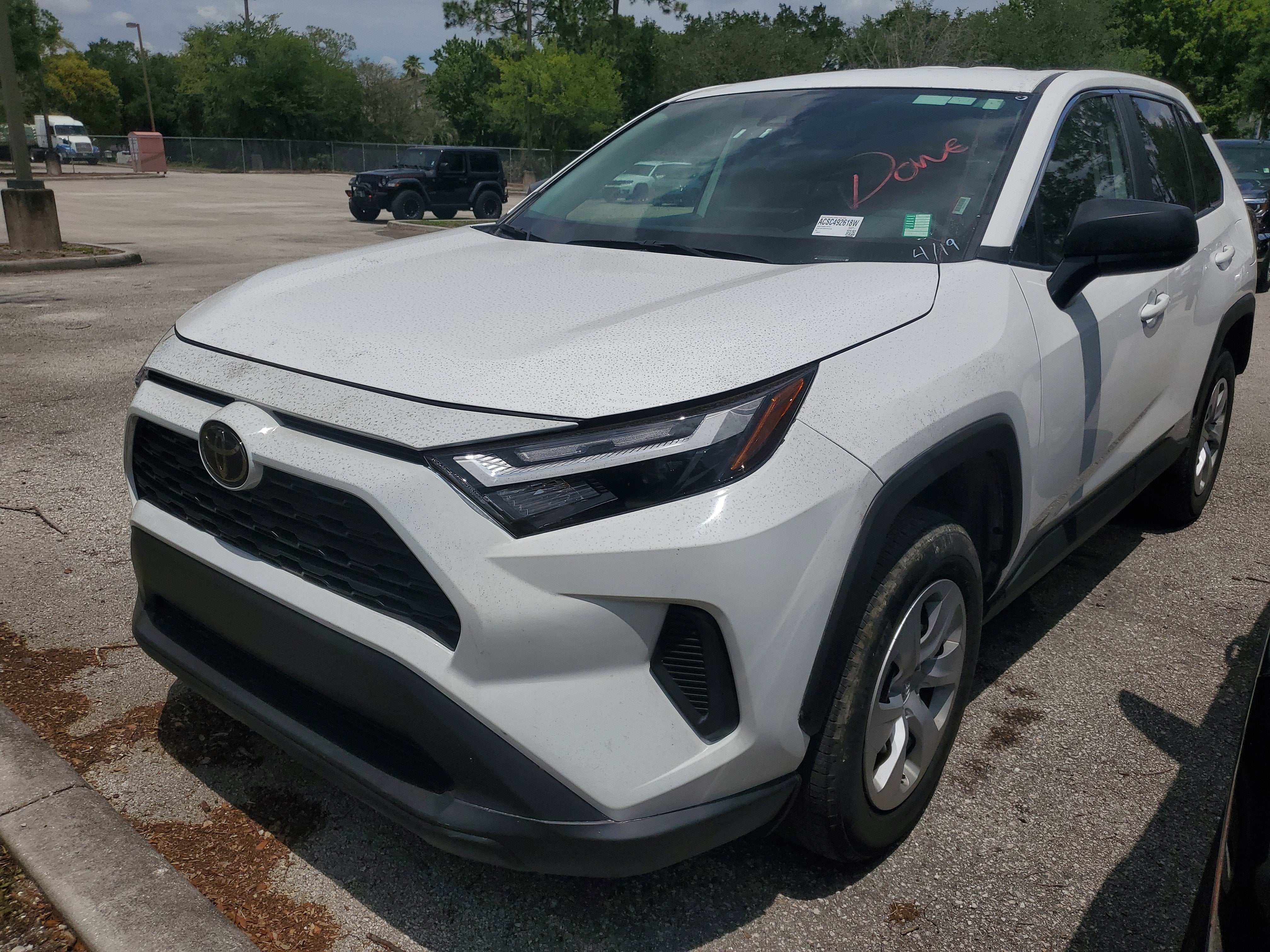 2025 Toyota RAV4 LE