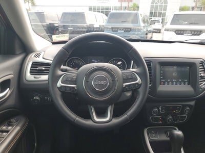 2020 Jeep Compass Latitude w/Sun/Safety Pkg