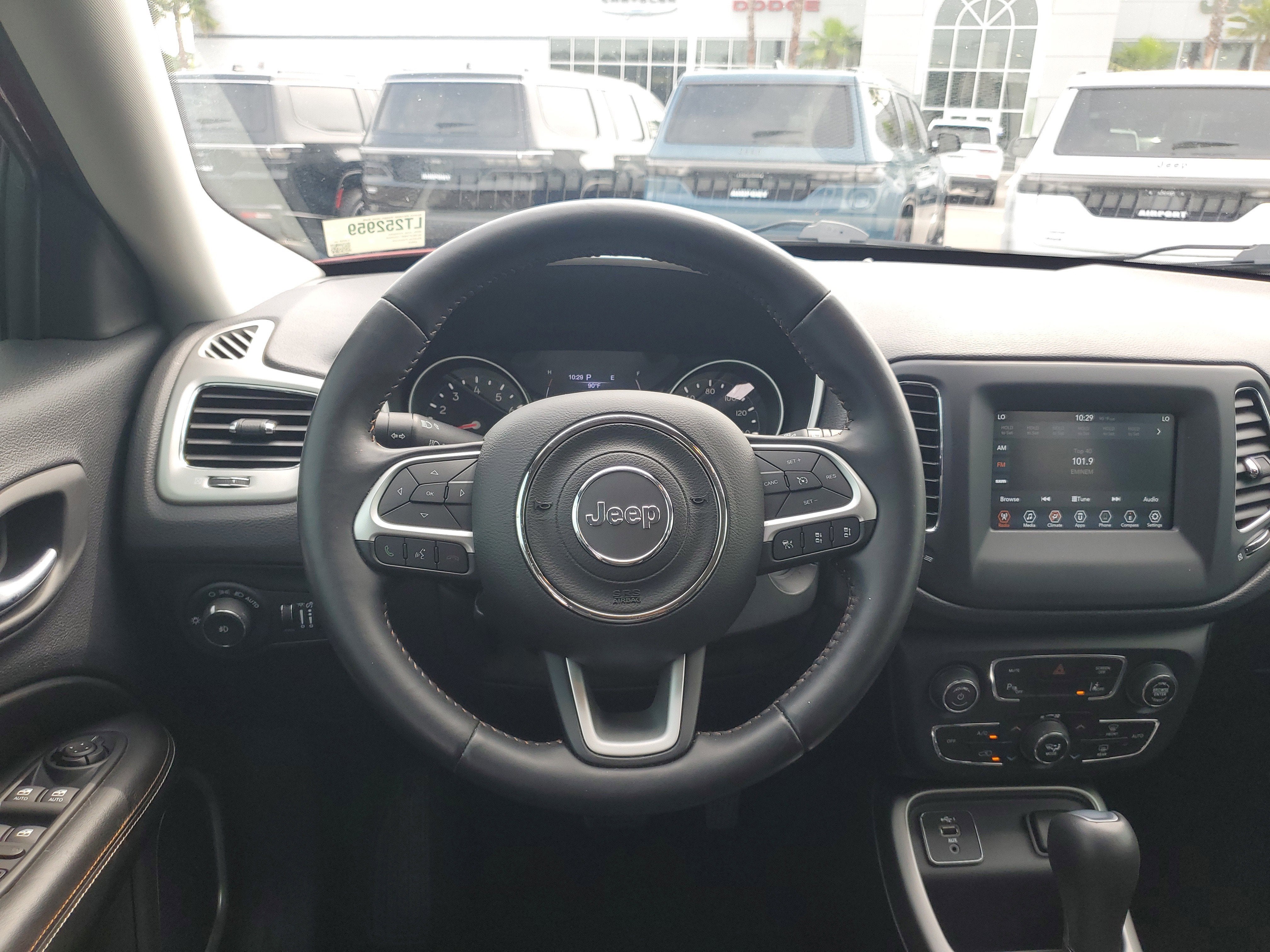 2020 Jeep Compass Latitude w/Sun/Safety Pkg