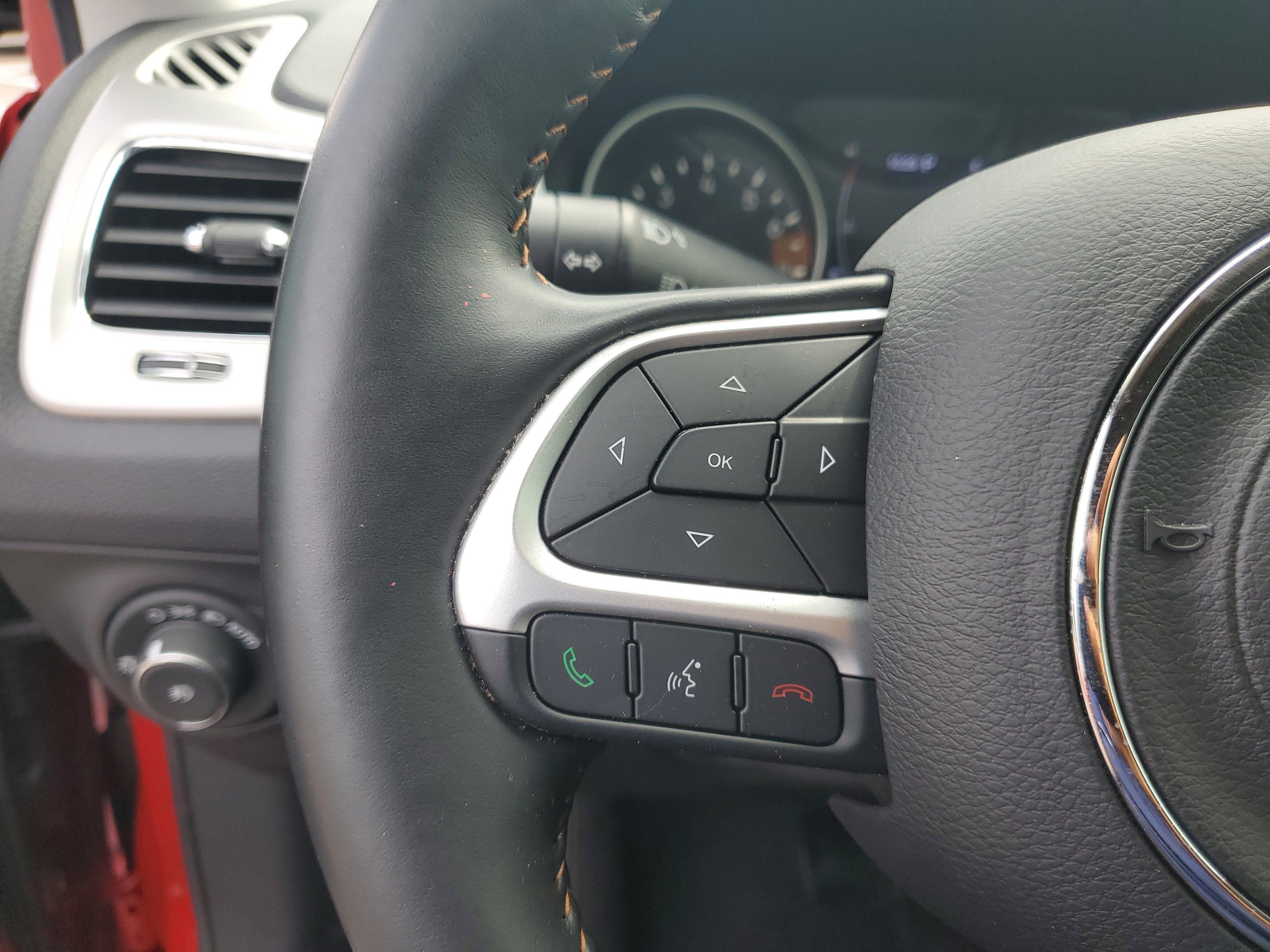 2020 Jeep Compass Latitude w/Sun/Safety Pkg