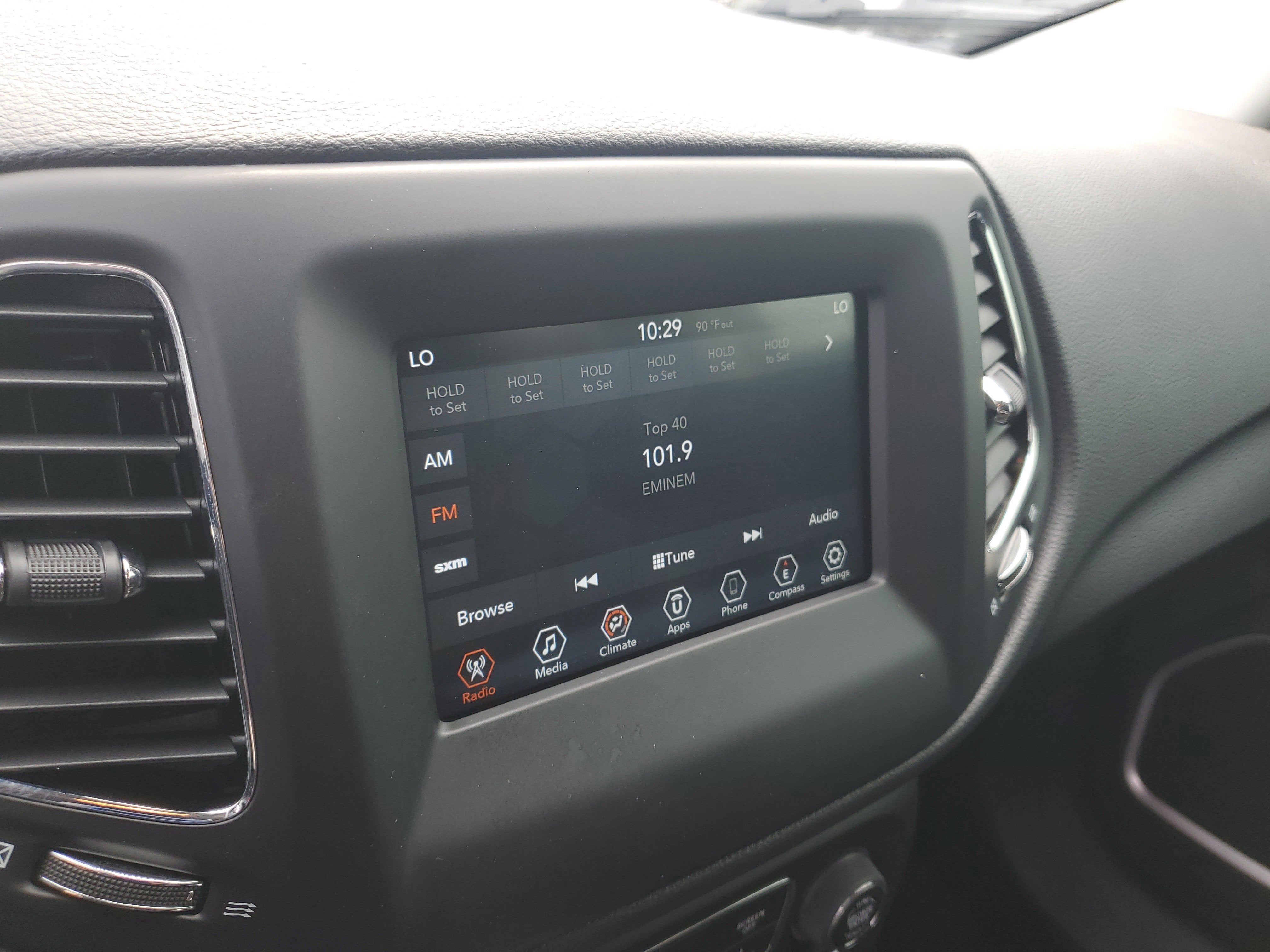 2020 Jeep Compass Latitude w/Sun/Safety Pkg