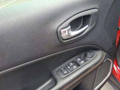 2020 Jeep Compass Latitude w/Sun/Safety Pkg