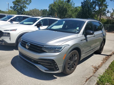 2022 Volkswagen Tiguan SE R-Line Black