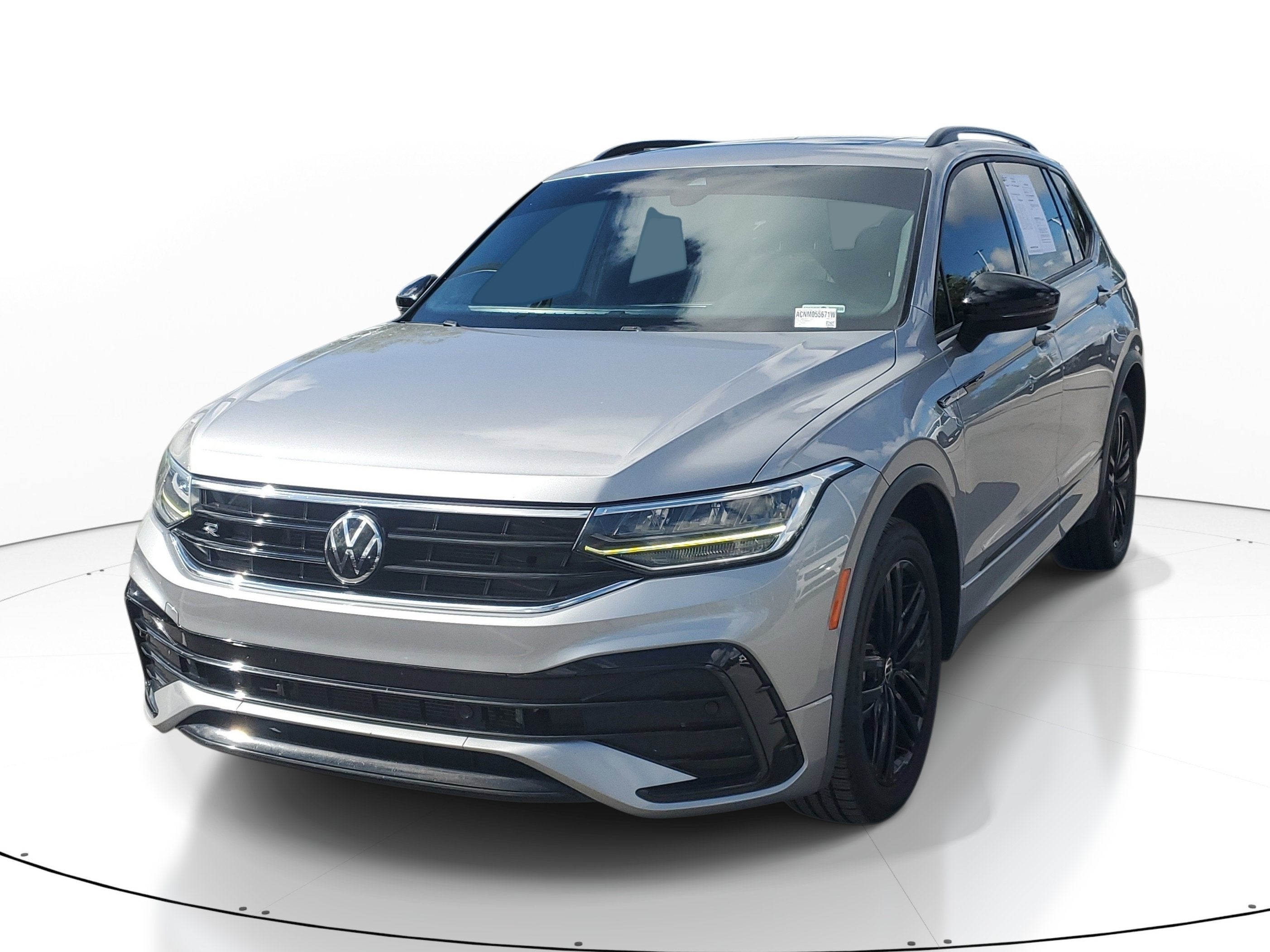 2022 Volkswagen Tiguan SE R-Line Black