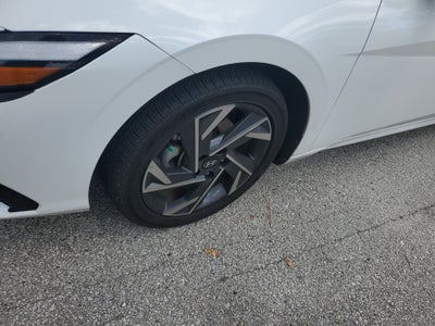 2025 Hyundai Elantra Hybrid SEL Sport