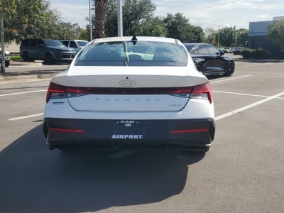 2025 Hyundai Elantra Limited