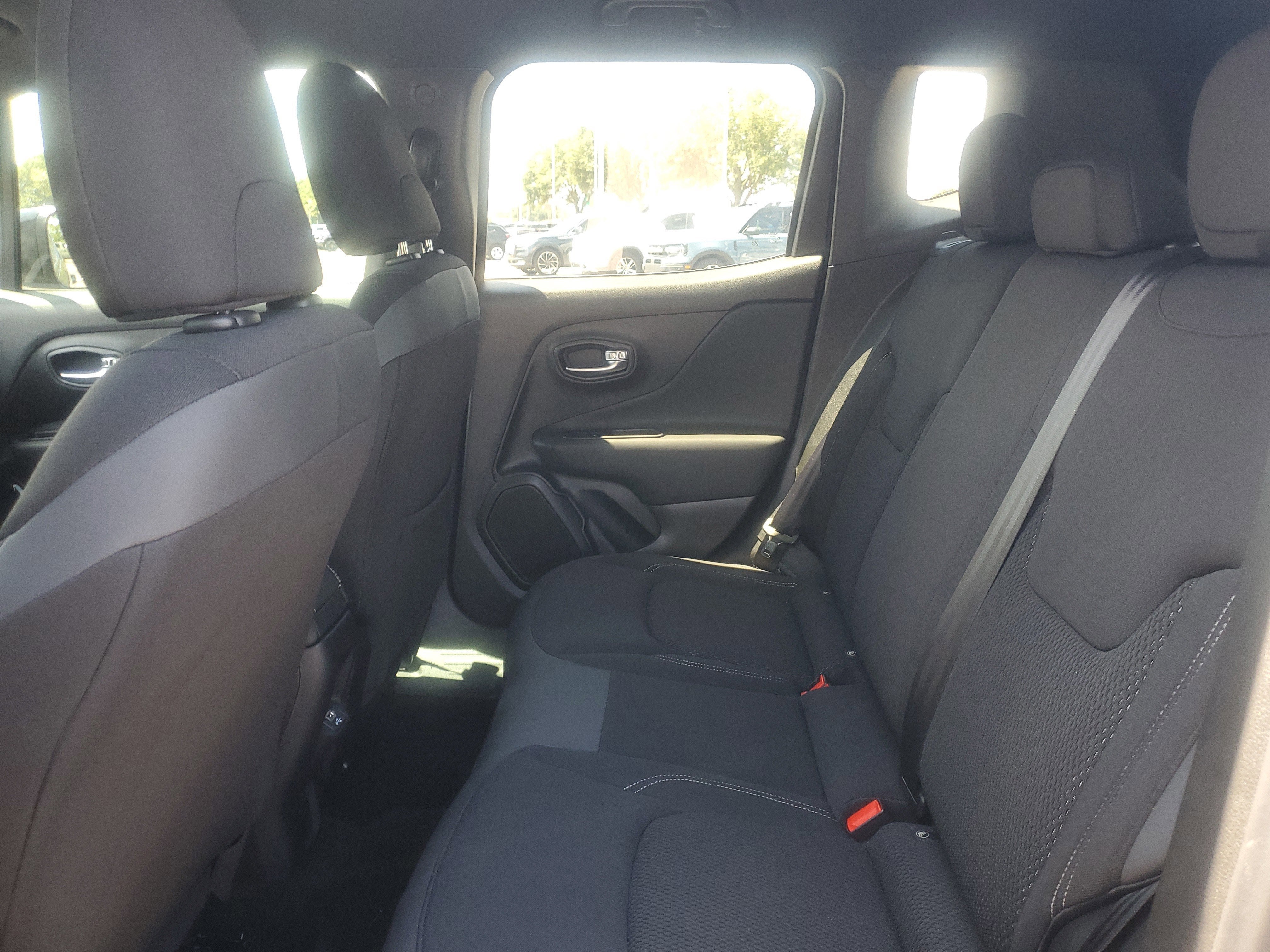 2022 Jeep Renegade Altitude