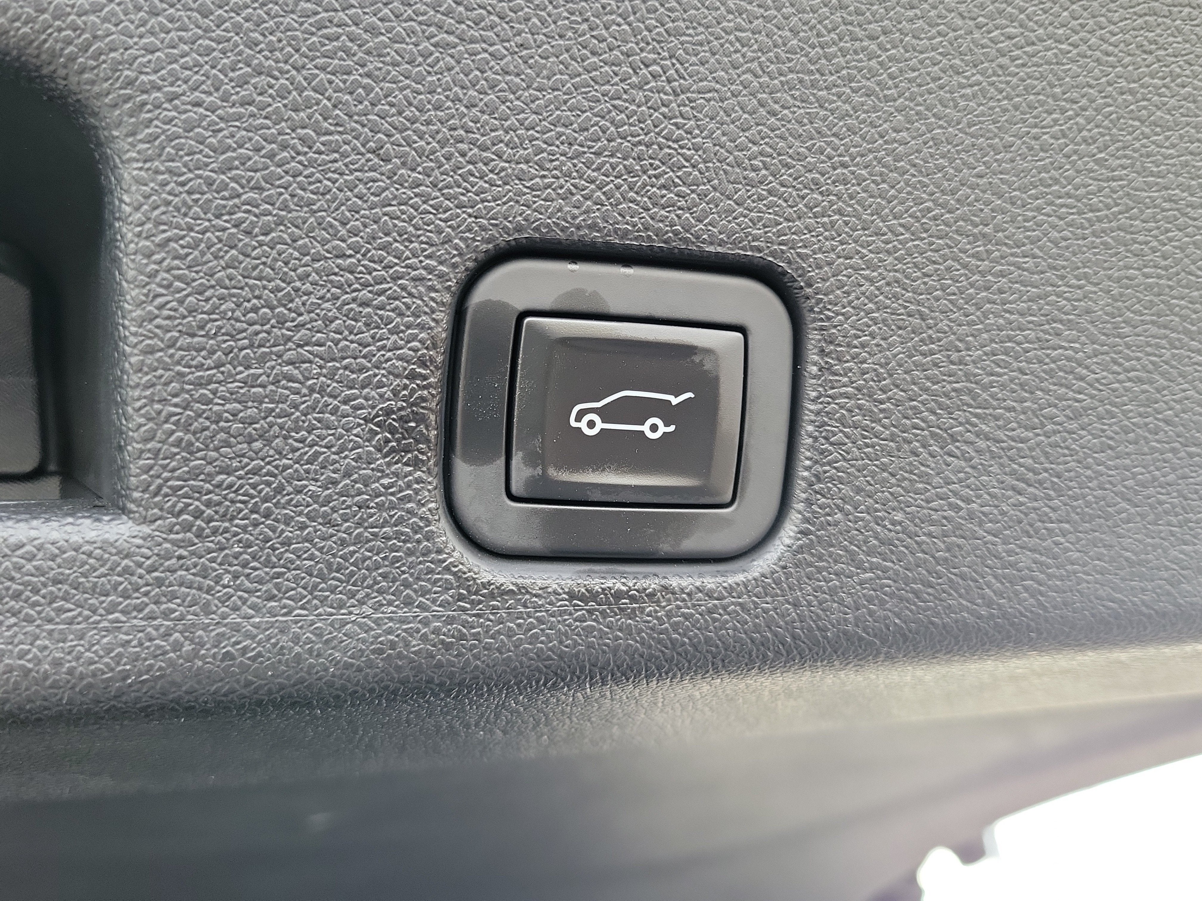 2024 Chevrolet Traverse FWD LT