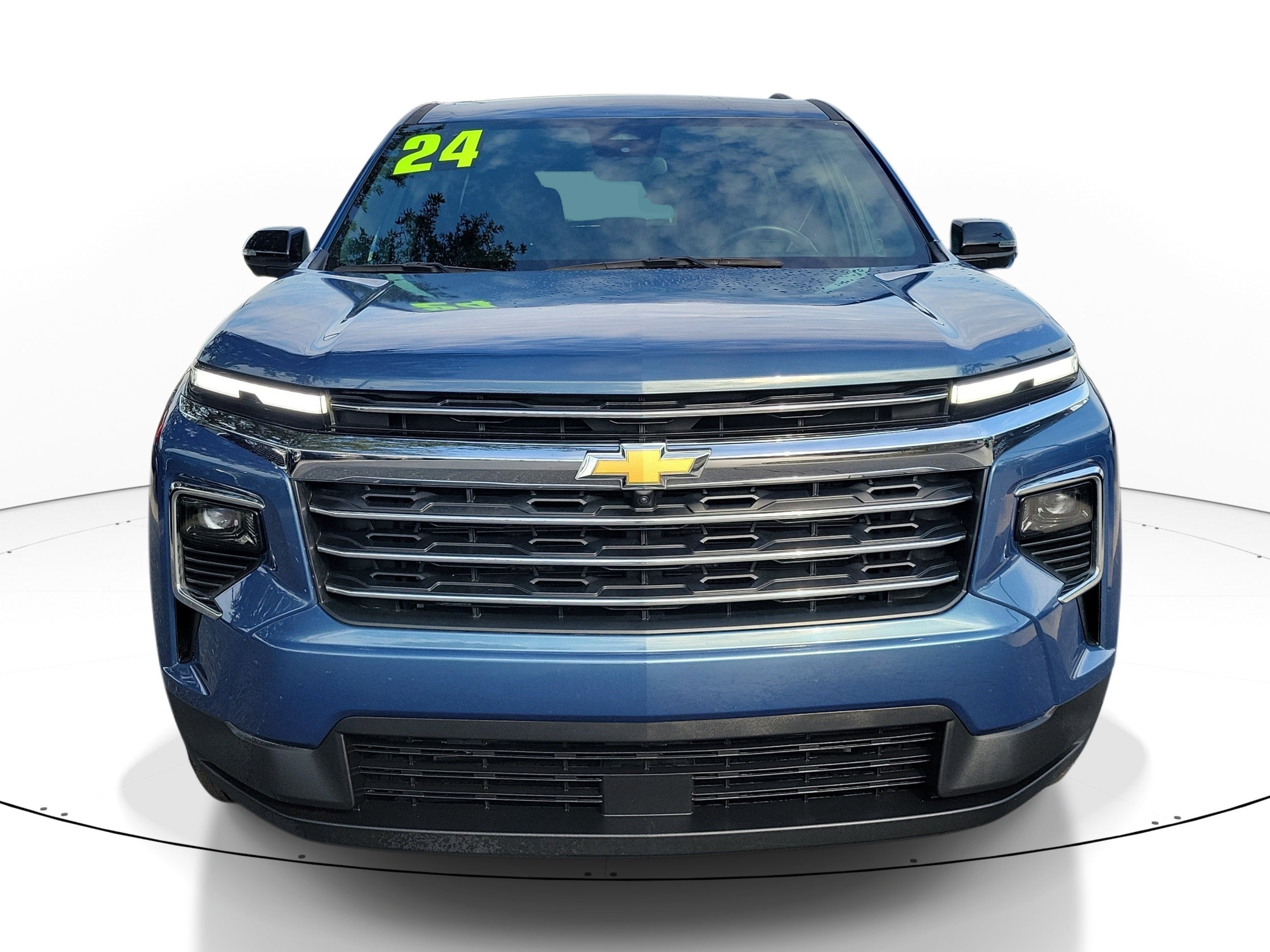 2024 Chevrolet Traverse FWD LT