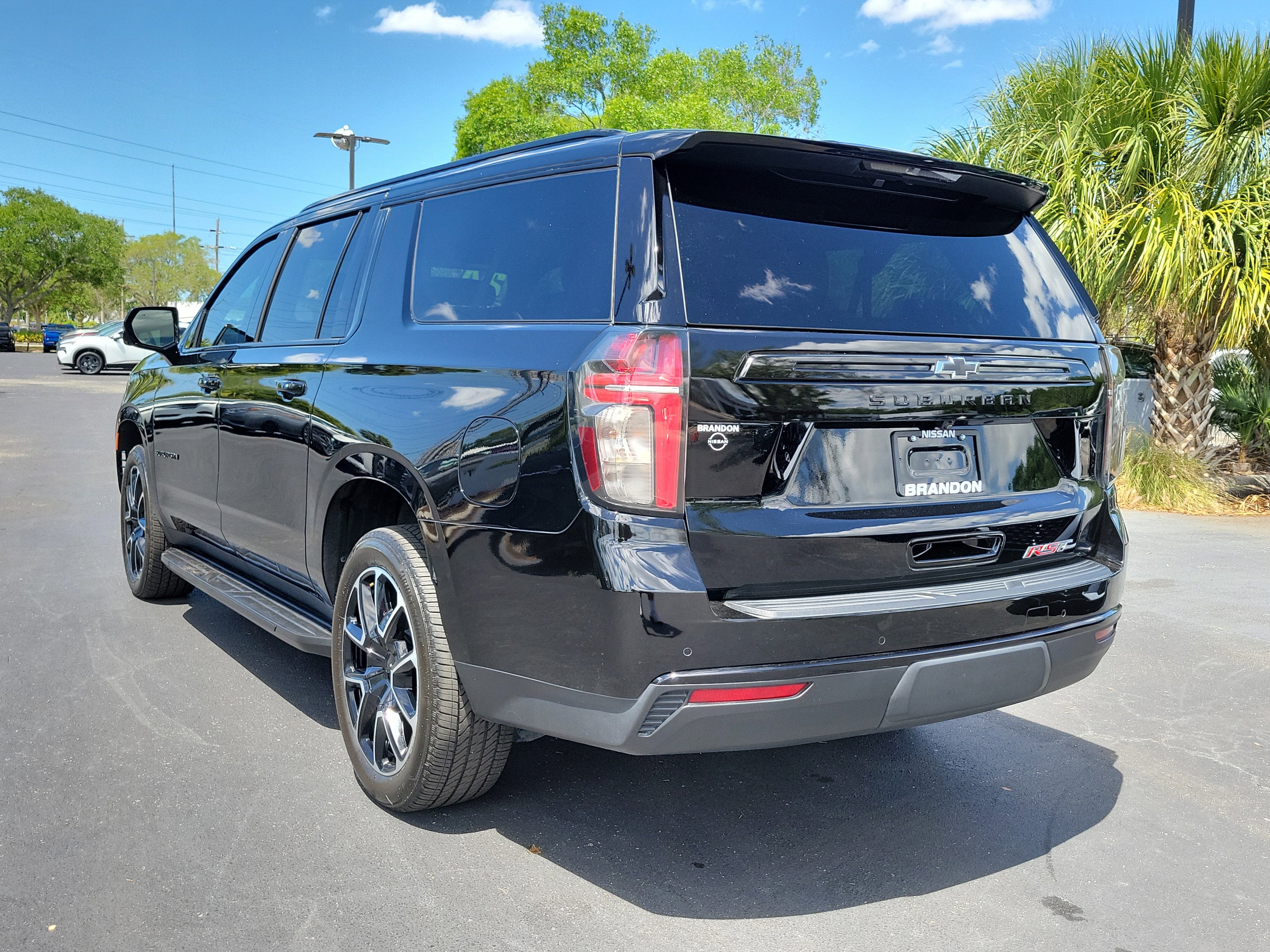 2024 Chevrolet Suburban RST