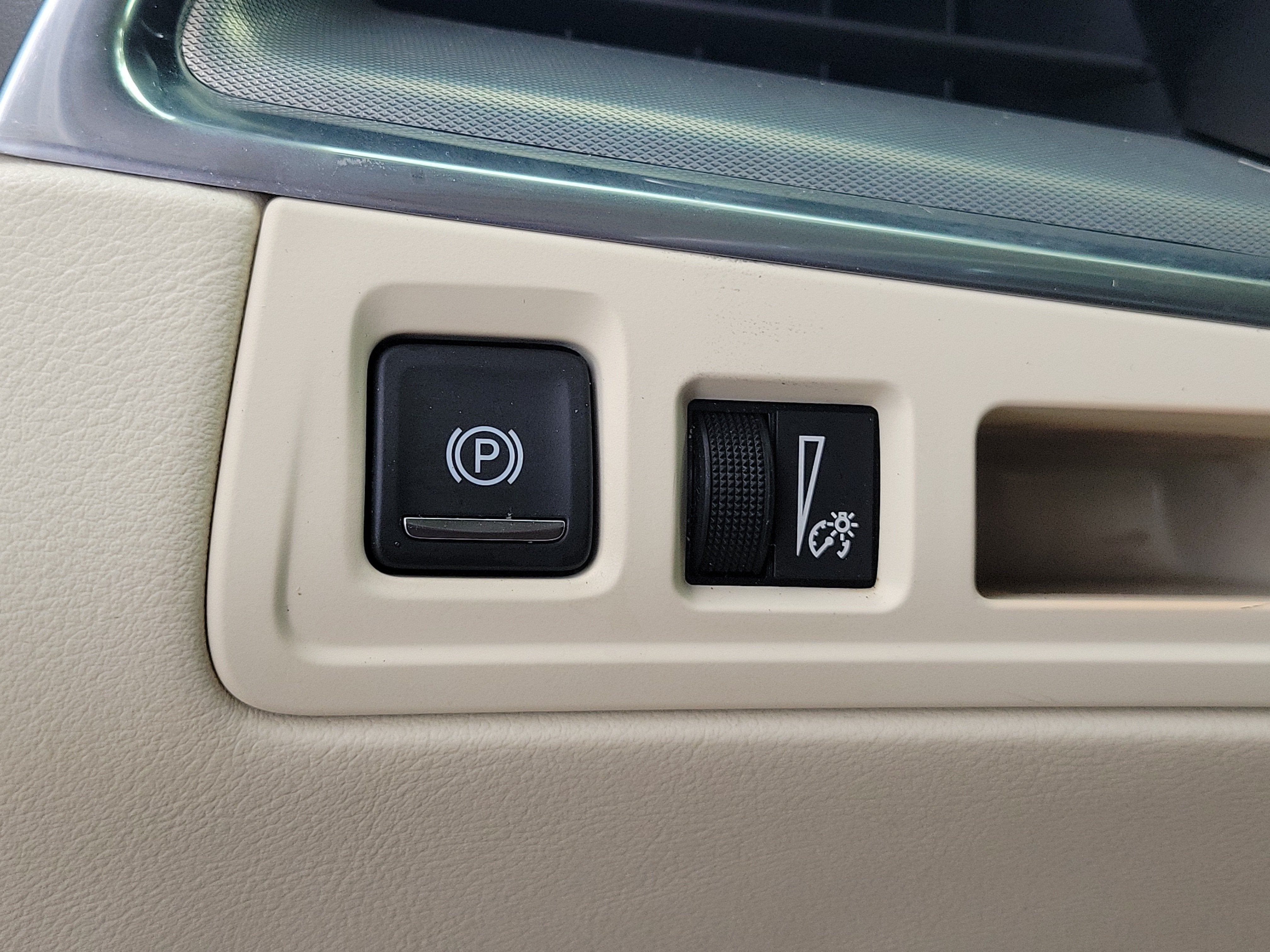 2022 Cadillac XT5 FWD Premium Luxury