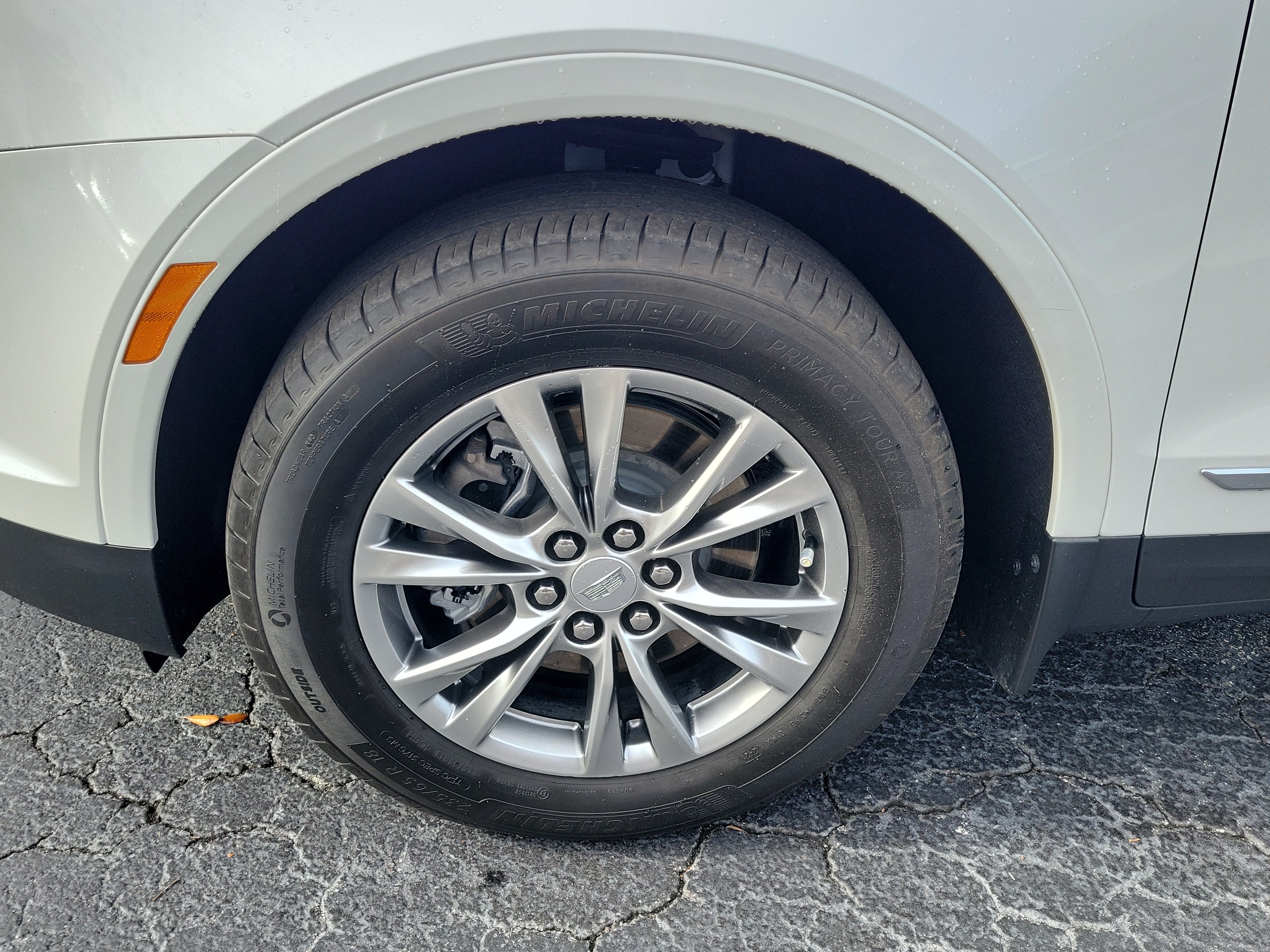 2022 Cadillac XT5 FWD Premium Luxury