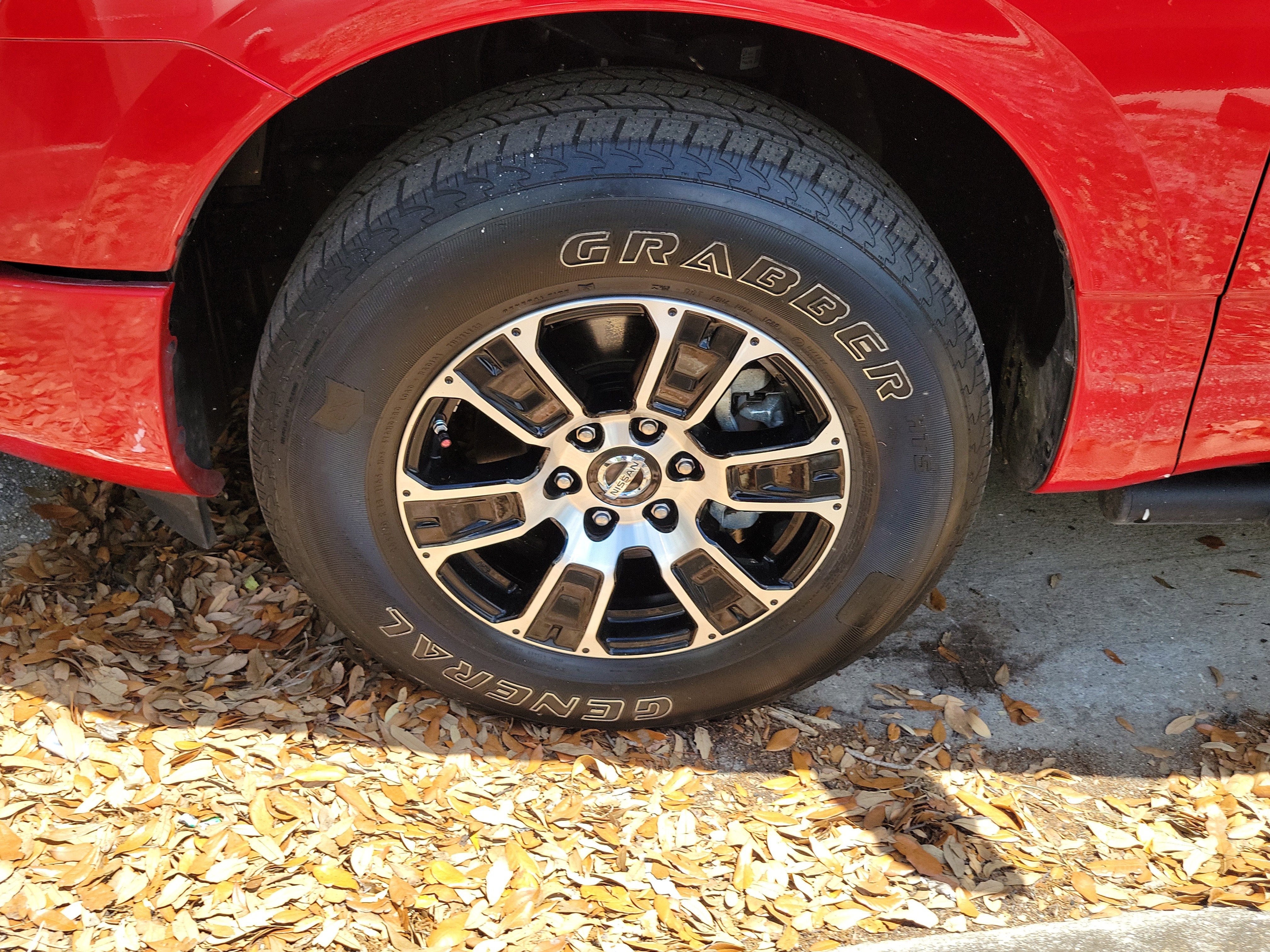 2022 Nissan Titan SV