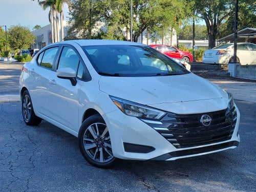 2025 Nissan Versa SV