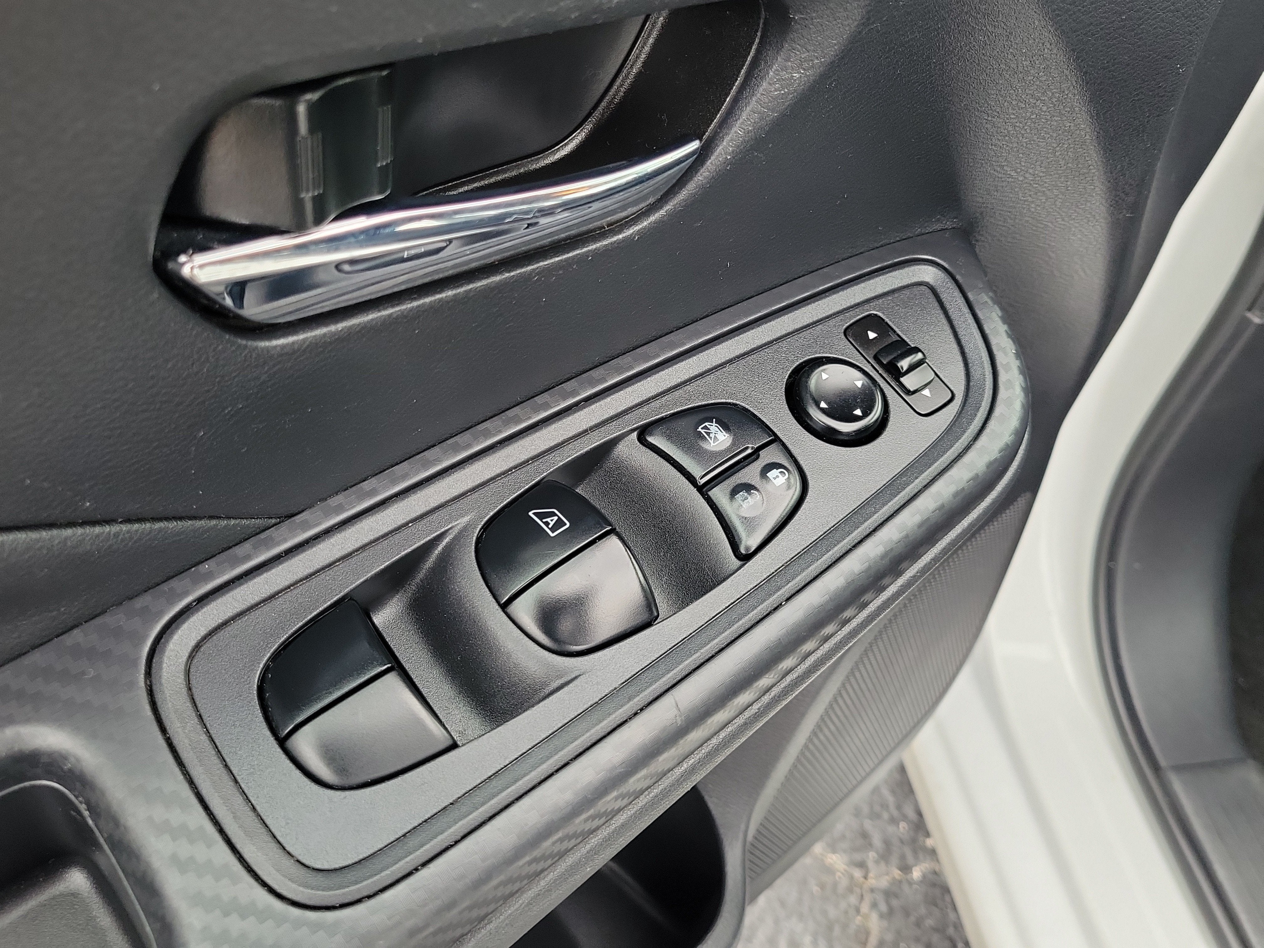2024 Nissan Versa SV