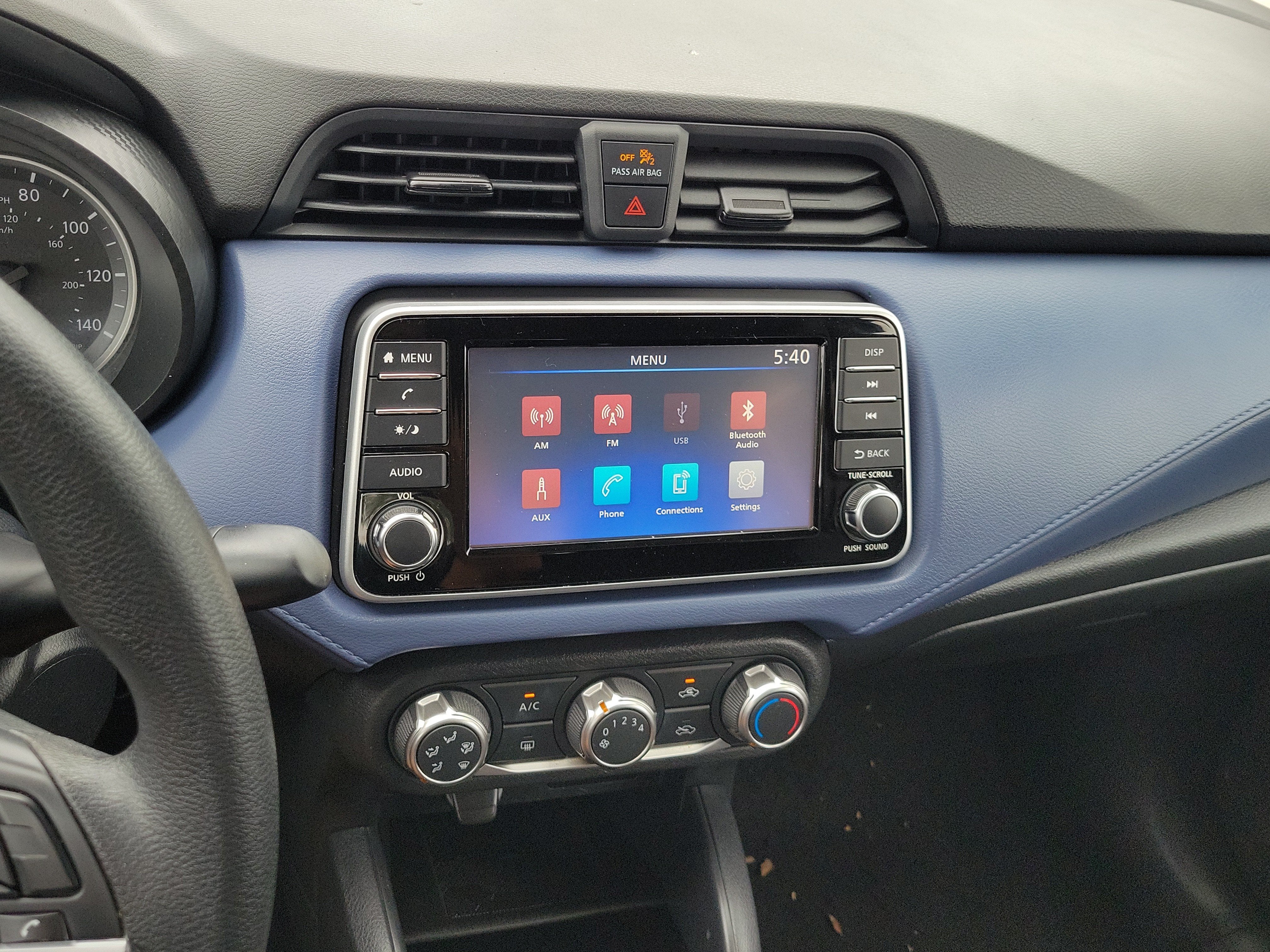 2024 Nissan Versa SV