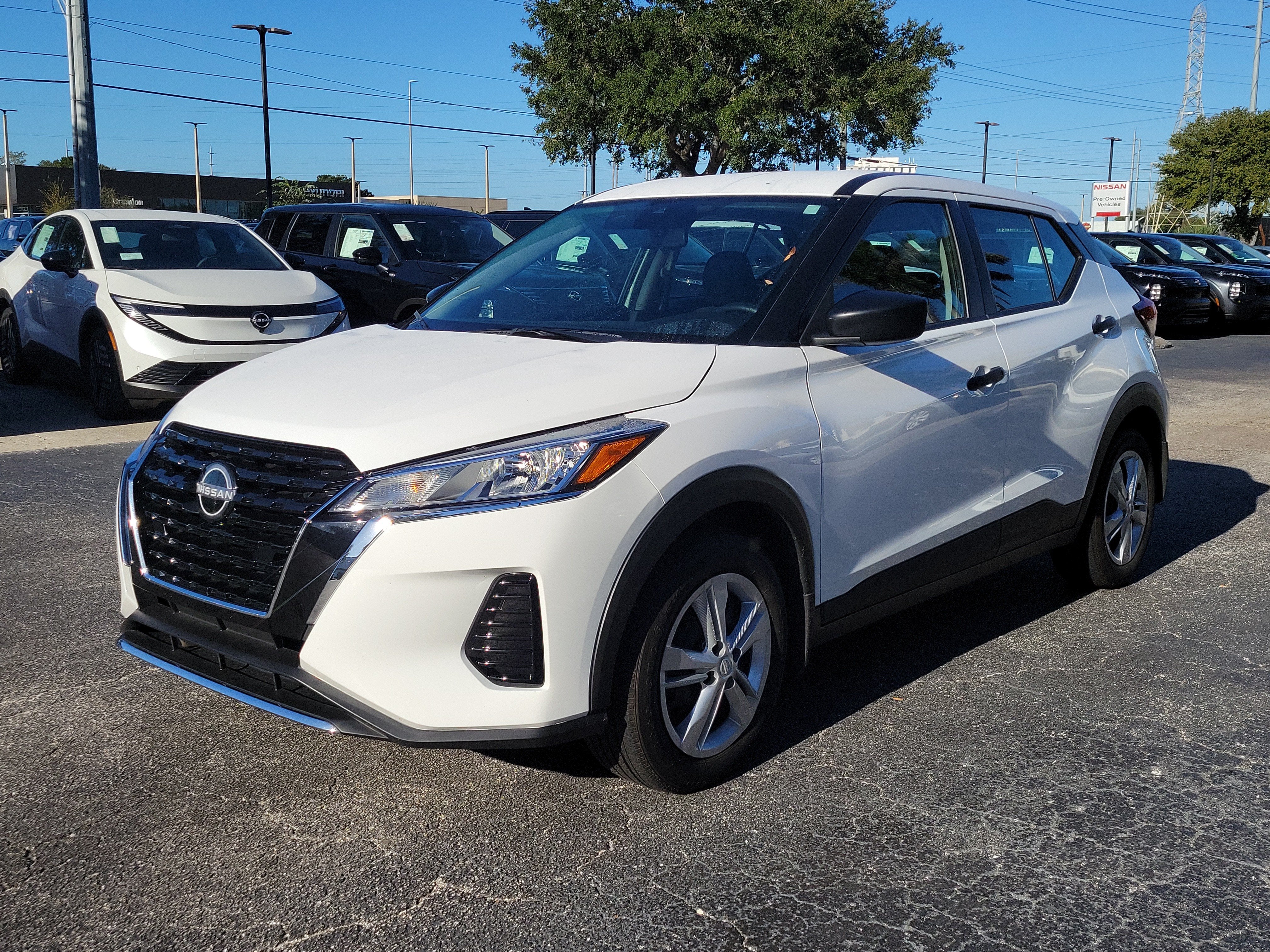 2025 Nissan Kicks Play S