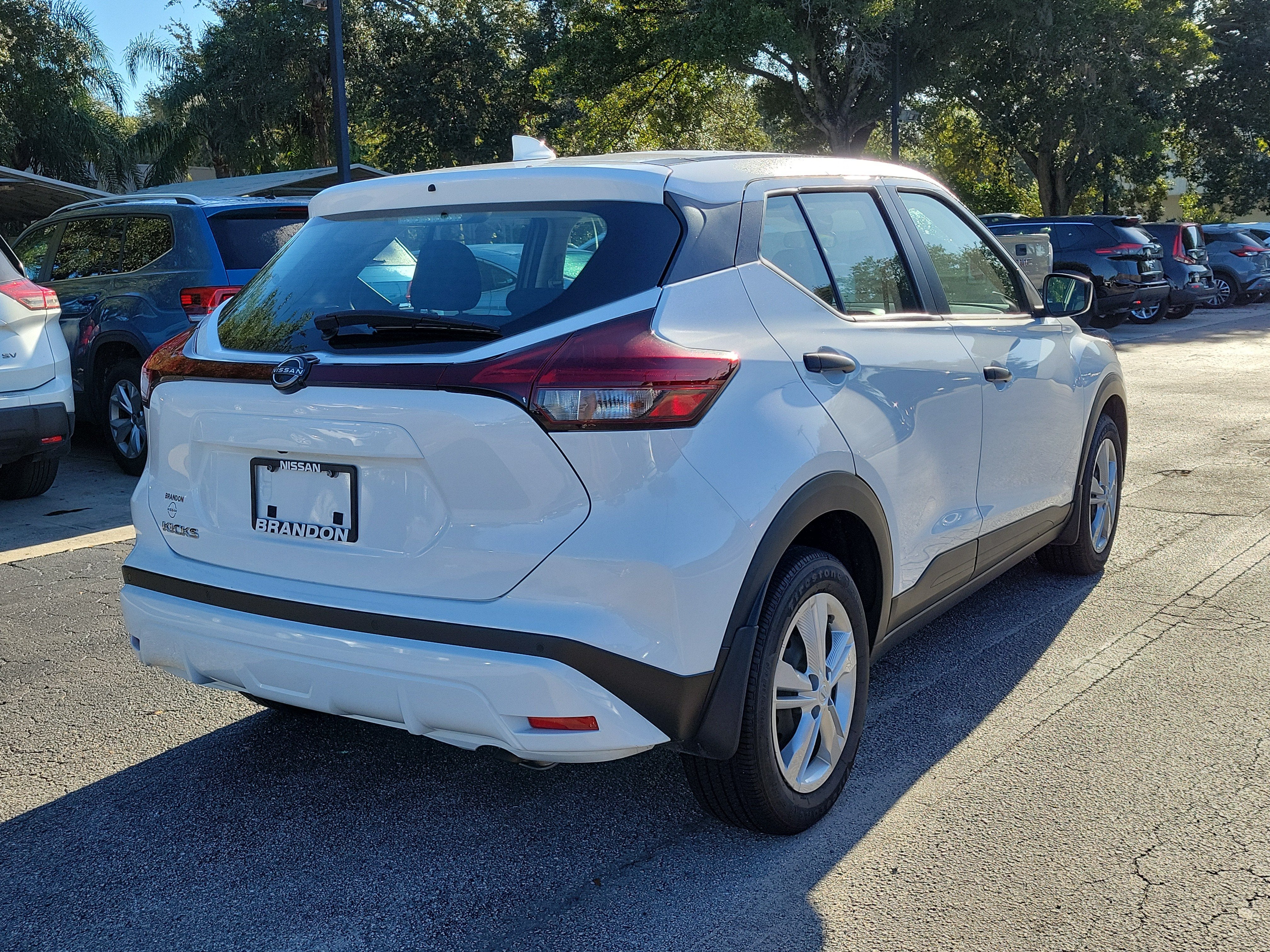 2025 Nissan Kicks Play S